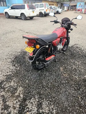 Bajaj Boxer 150 UG 2024 Red