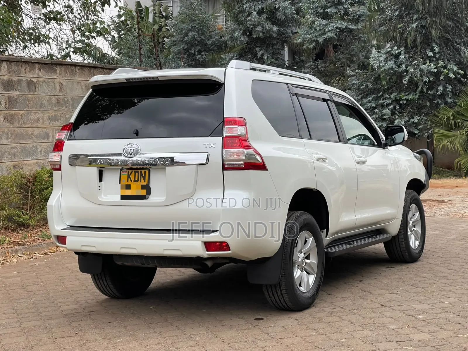Toyota Land Cruiser Prado 2016 White