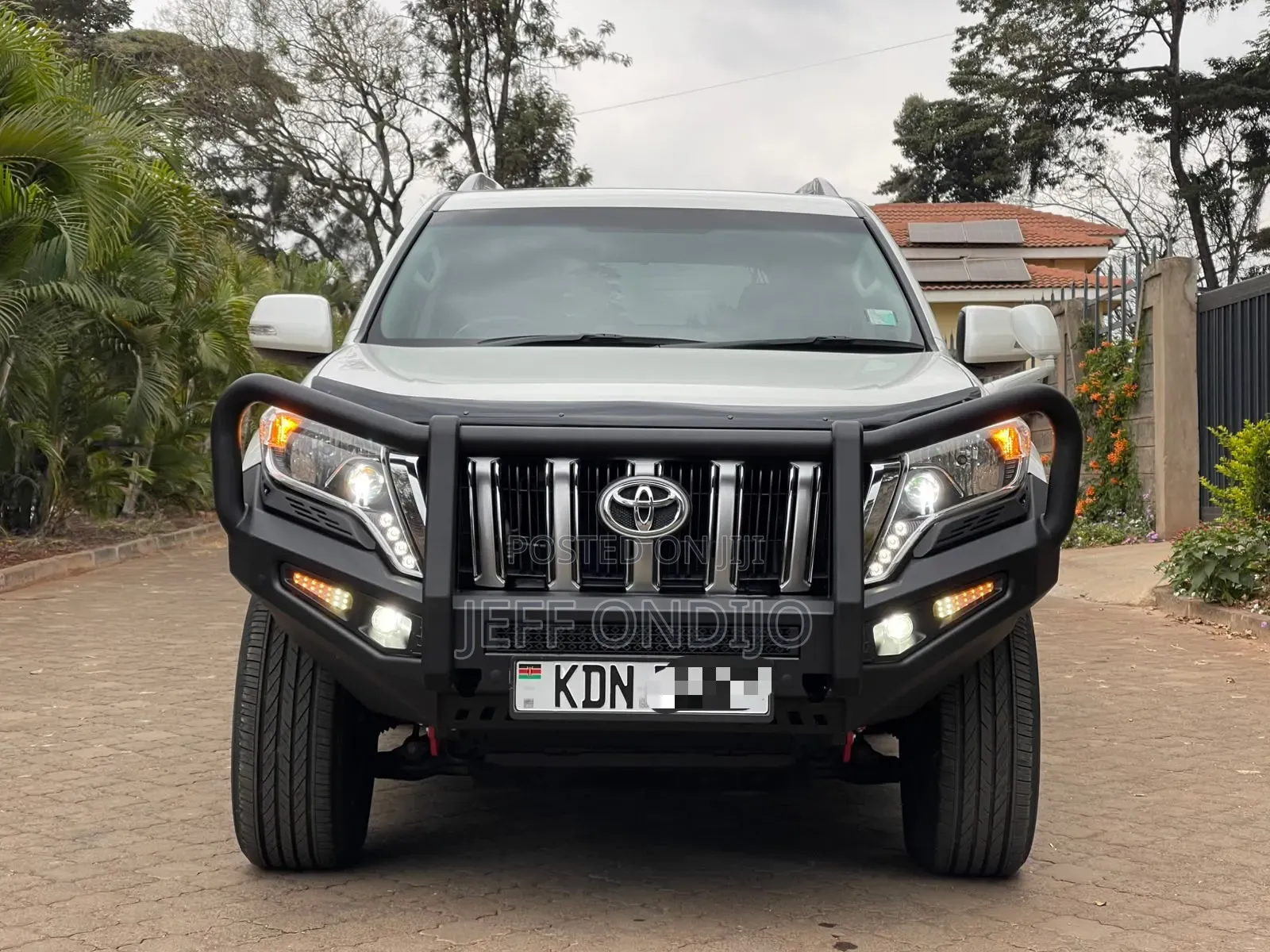 Toyota Land Cruiser Prado 2016 White