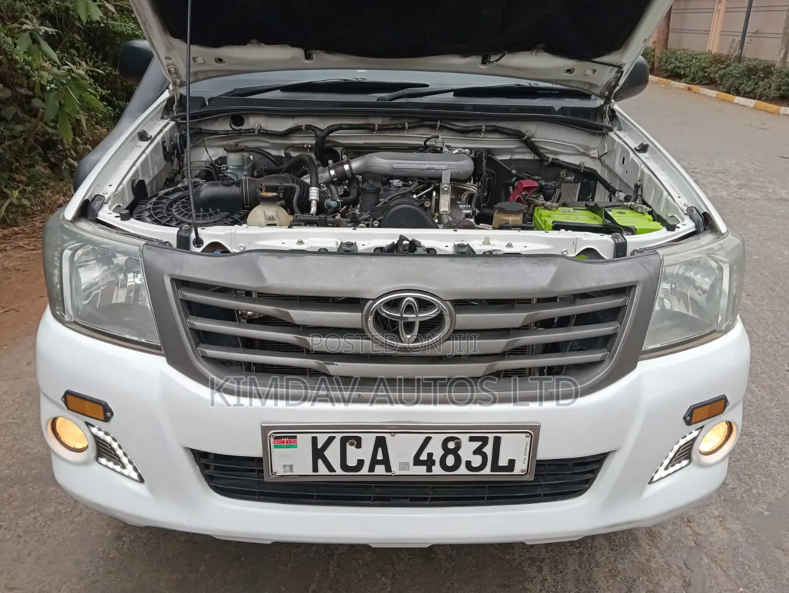 Toyota Hilux 2014 White
