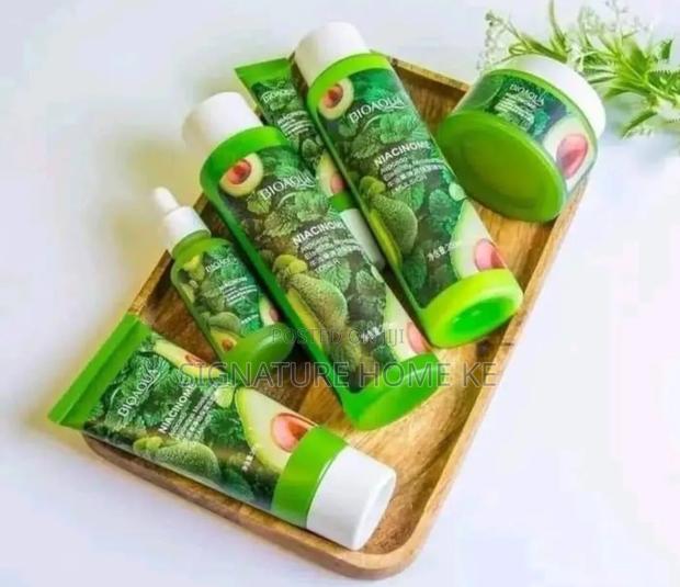 6-Piece Bioqua Avocado Skincare Set - thumbnail 2