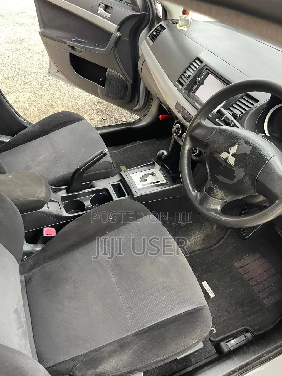 Mitsubishi Galant 2011 Gray