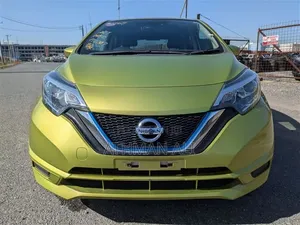 Nissan Note 1.2 Hybrid 2018 Green