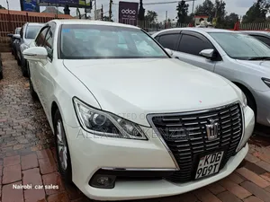 Toyota Crown 2015 White