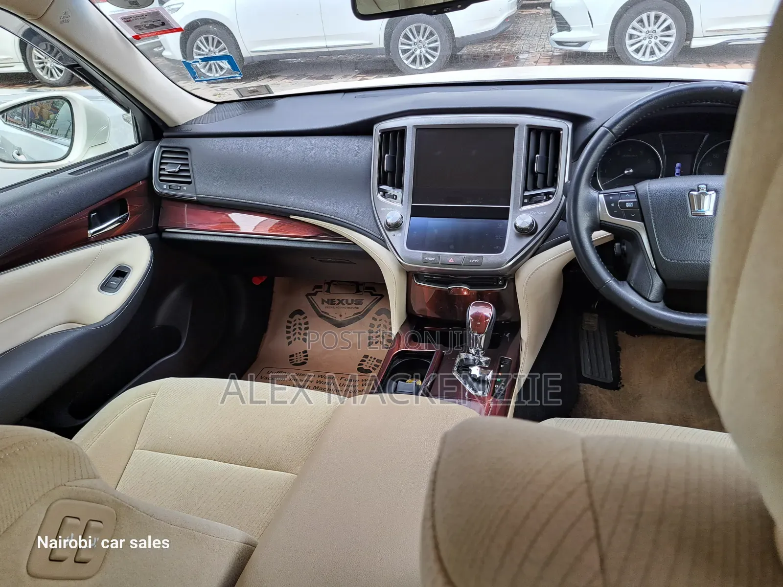 Toyota Crown 2015 White
