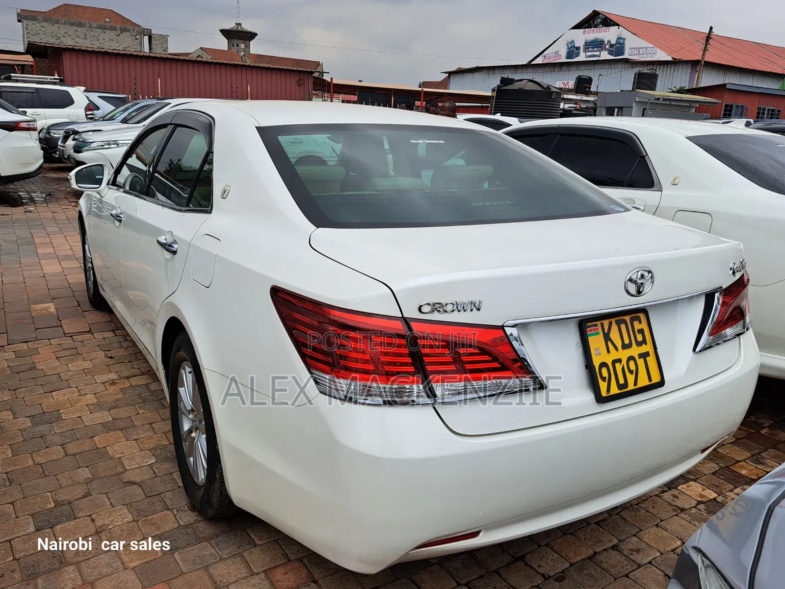 Toyota Crown 2015 White