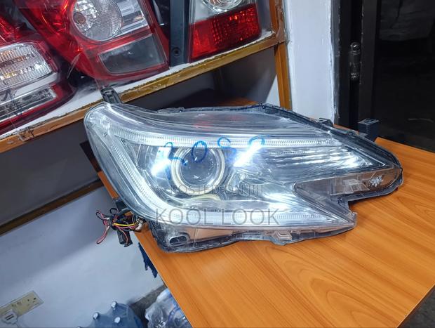 Mark X 2014 Headlight