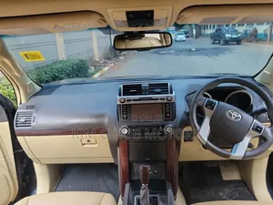 Toyota Land Cruiser Prado 2.8 D-4D 2014 Black