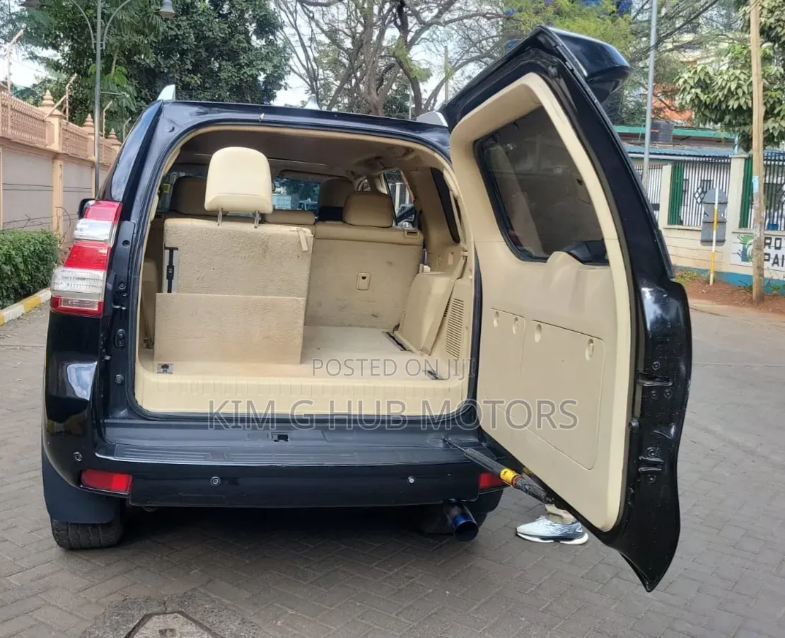 Toyota Land Cruiser Prado 2.8 D-4D 2014 Black