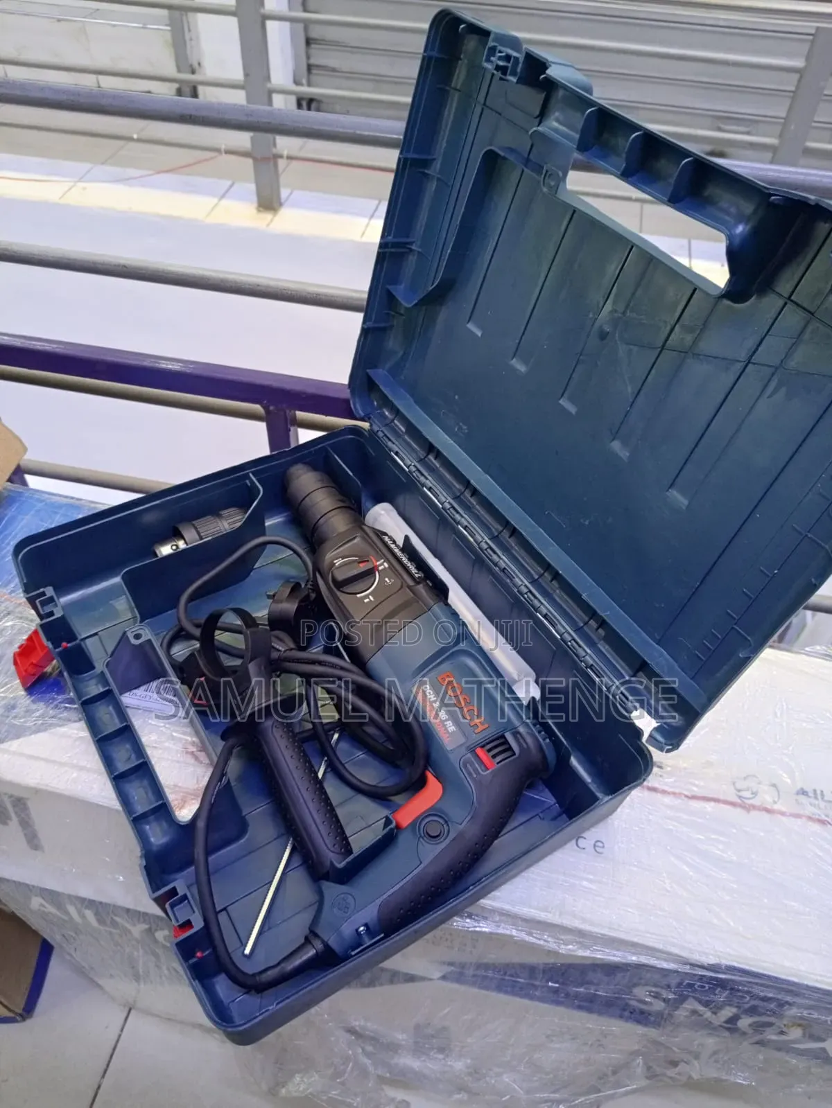 Bosch Rotary Hammer – Powerful Impact Drilling Machine