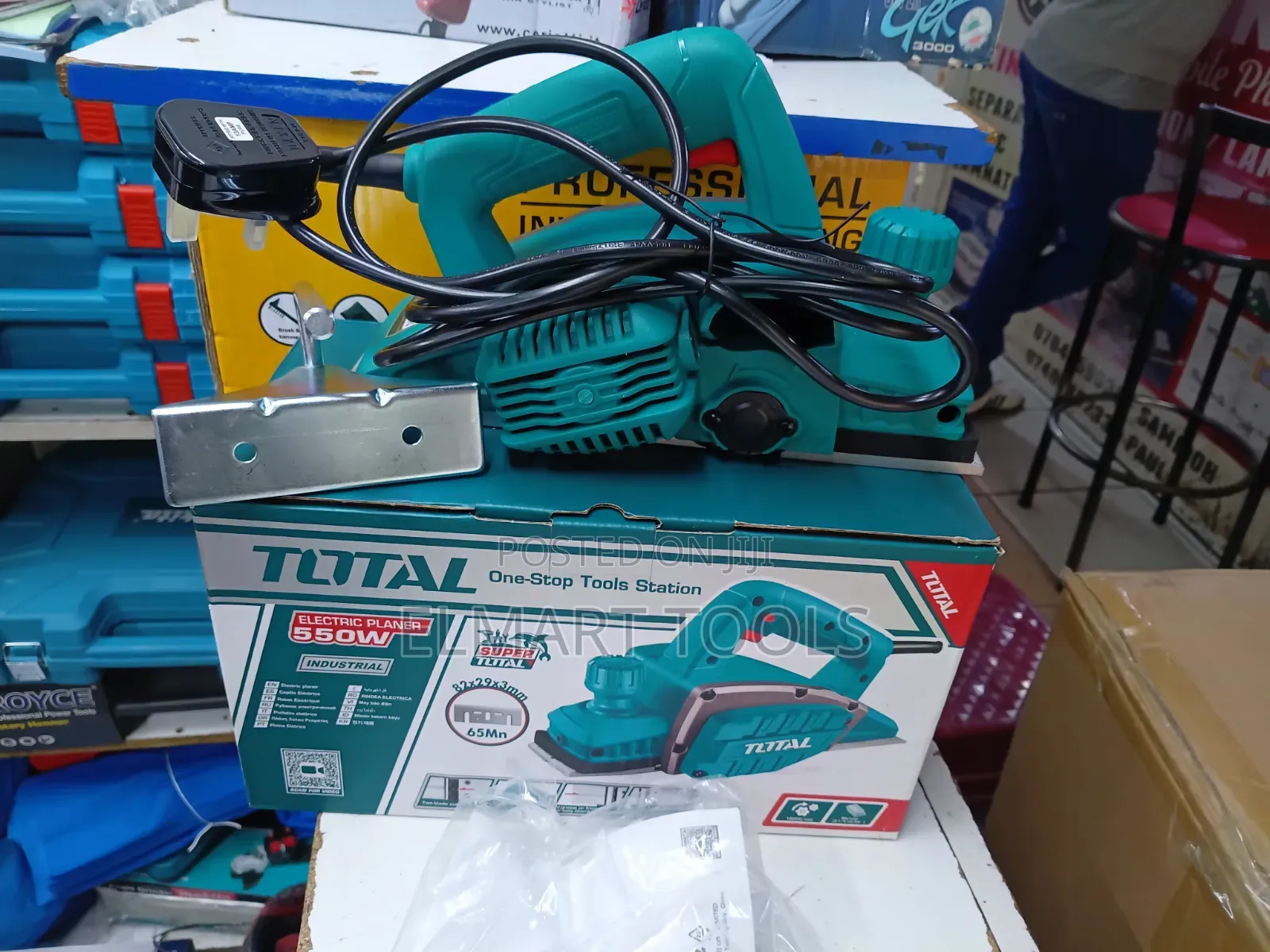 Total 550W Electric Planer