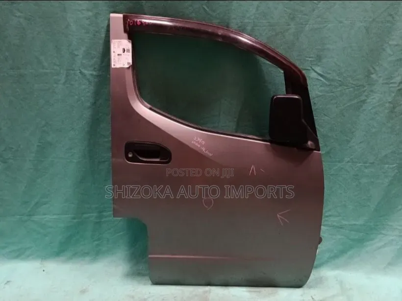 F Door Assy Rh Nissan Nv200 Vanette Van 2010