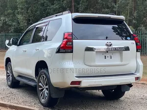 Toyota Land Cruiser Prado 2019 White