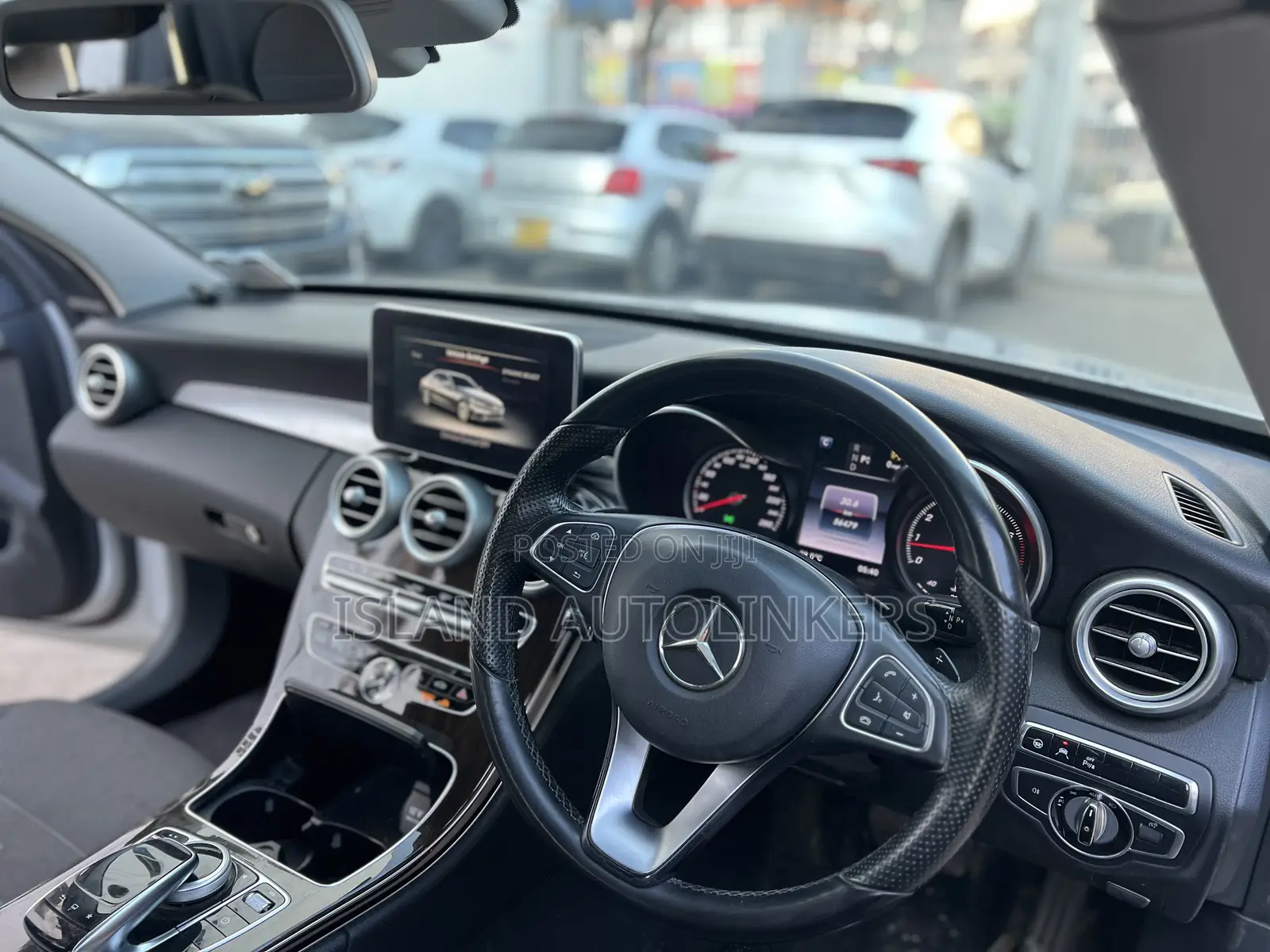 Mercedes-Benz C200 2016 Silver