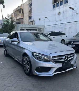 Mercedes-Benz C200 2016 Silver
