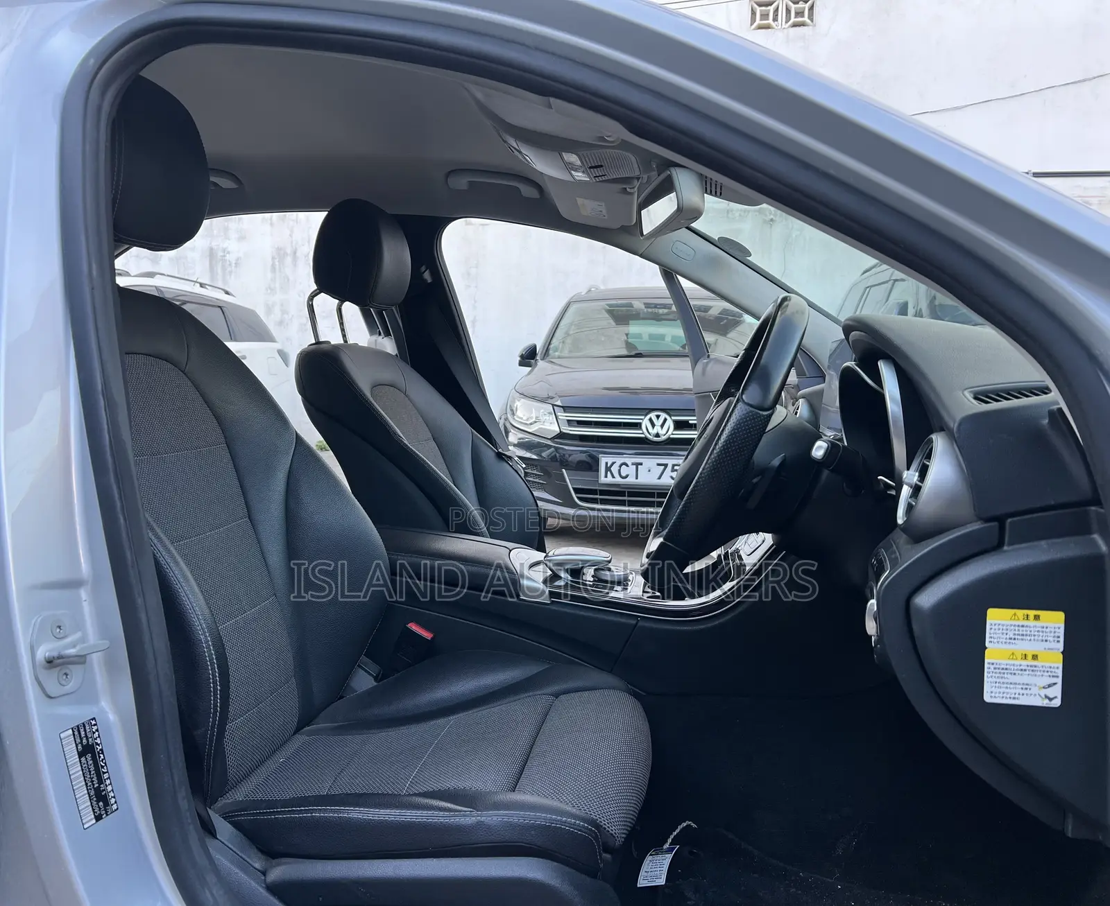 Mercedes-Benz C200 2016 Silver