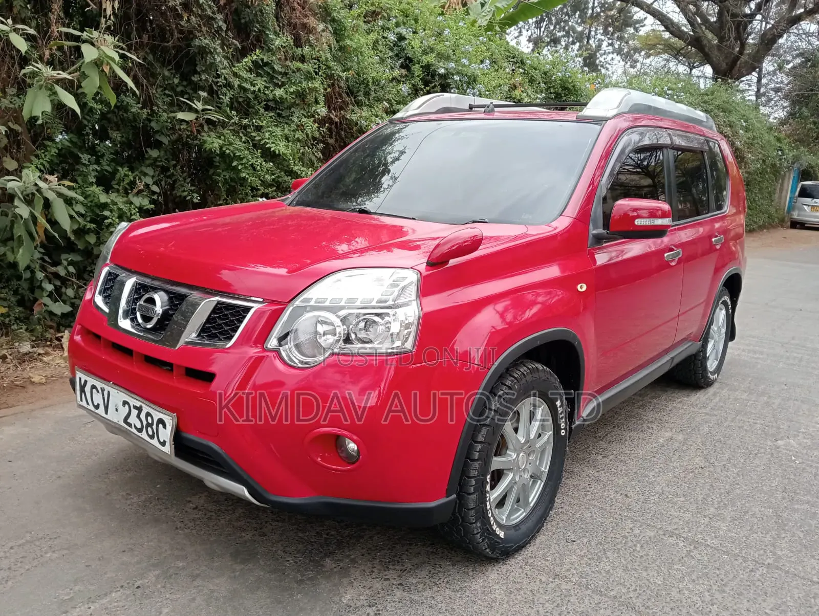 Nissan X-Trail 2.0 Petrol XE 2012 Red