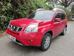 Nissan X-Trail 2.0 Petrol XE 2012 Red
