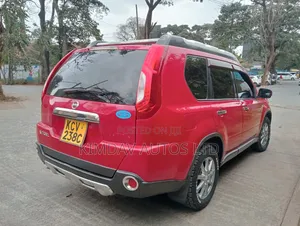 Nissan X-Trail 2.0 Petrol XE 2012 Red