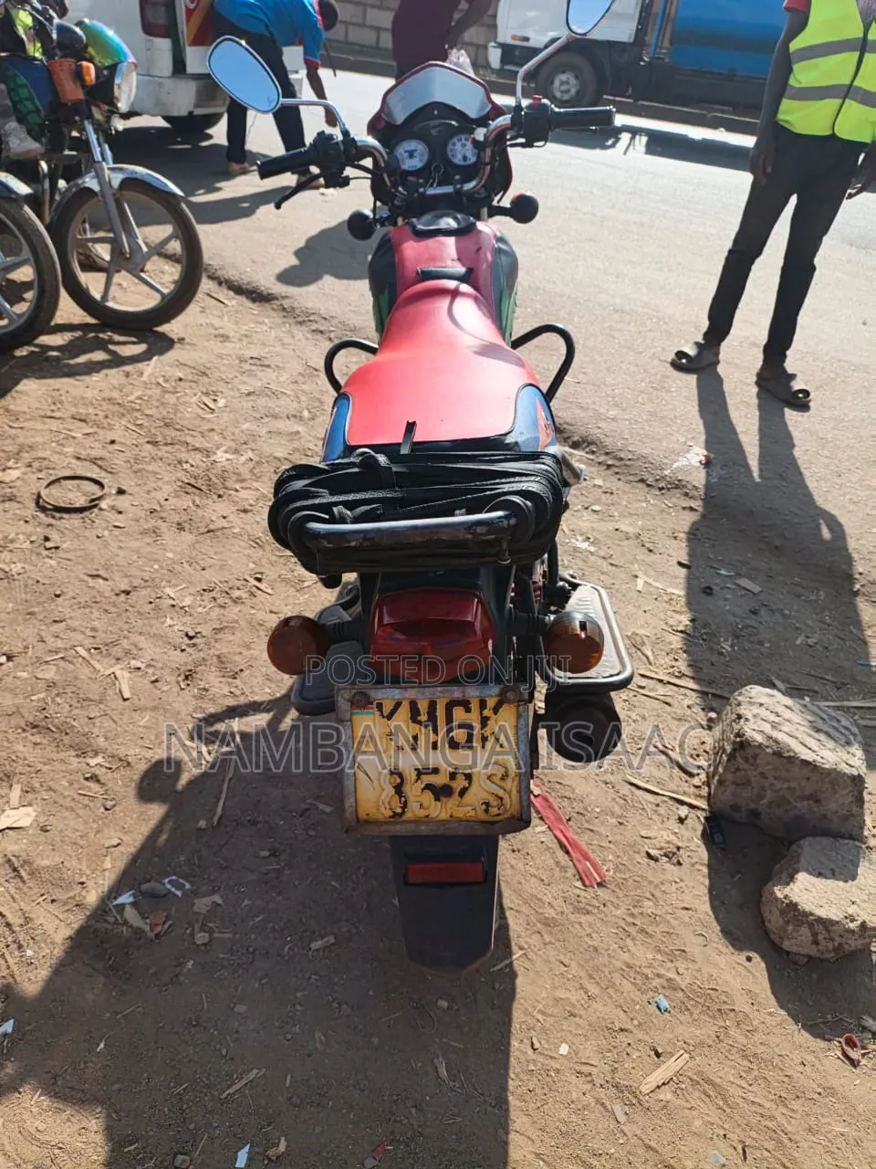 TVS HLX Plus ES 2020 Red