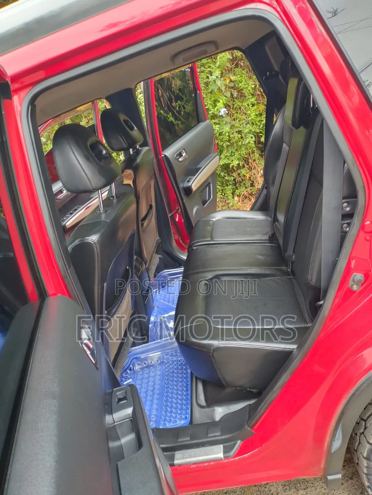 Nissan X-Trail 2012 Red