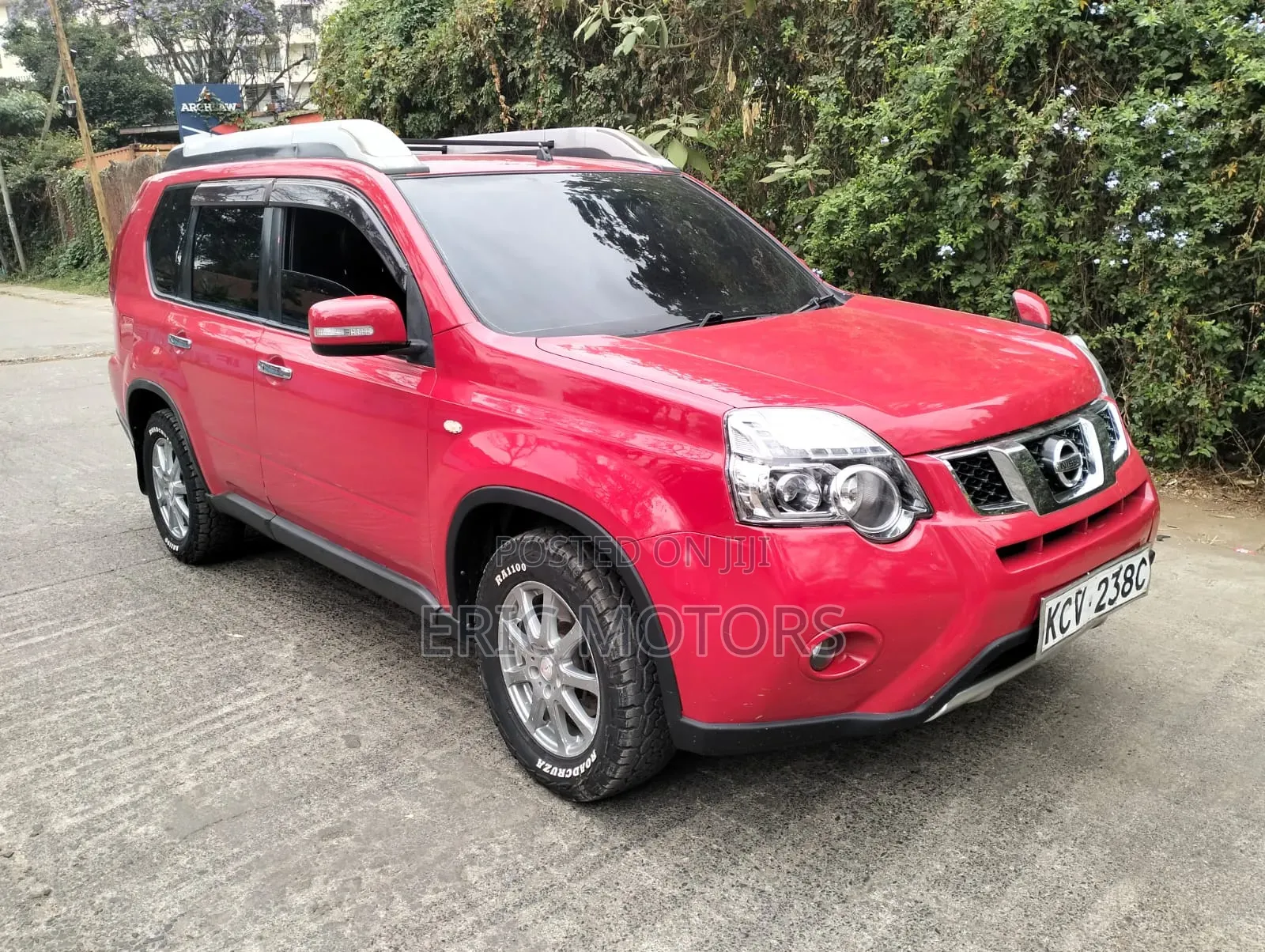 Nissan X-Trail 2012 Red