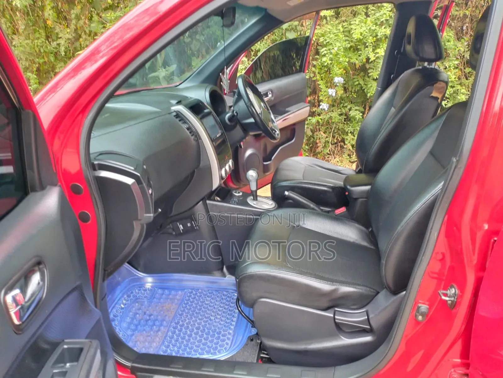 Nissan X-Trail 2012 Red
