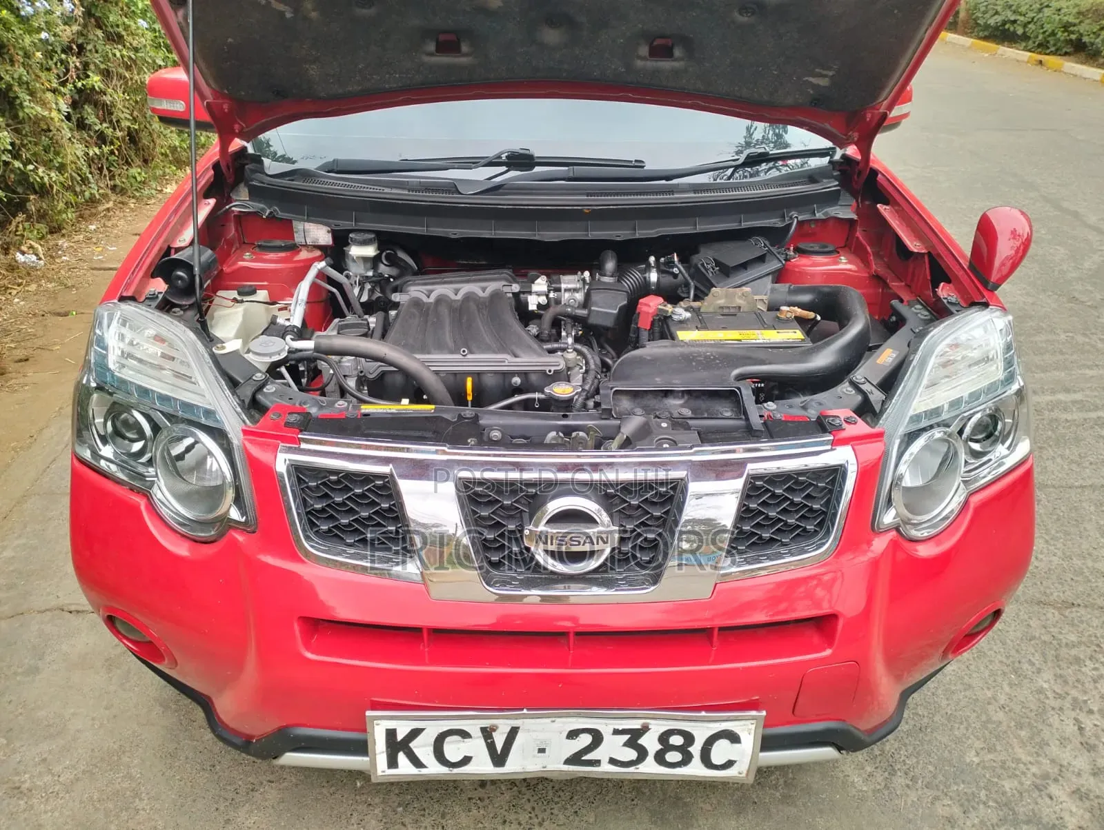 Nissan X-Trail 2012 Red
