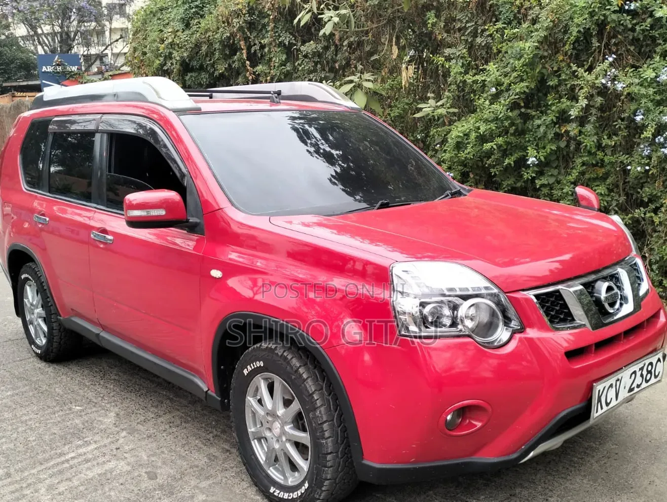Nissan X-Trail 2012 Red