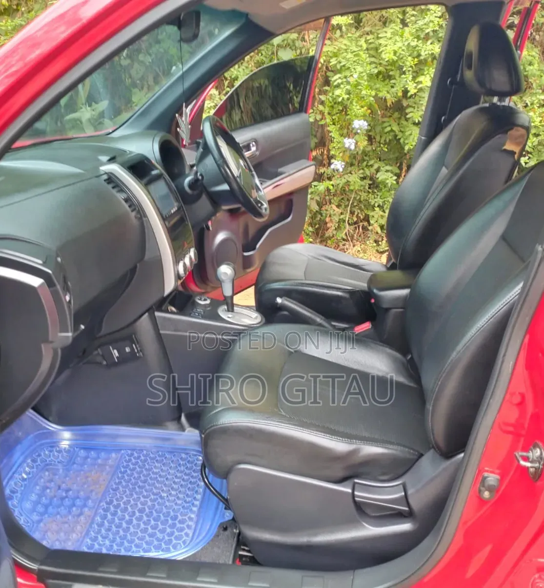 Nissan X-Trail 2012 Red