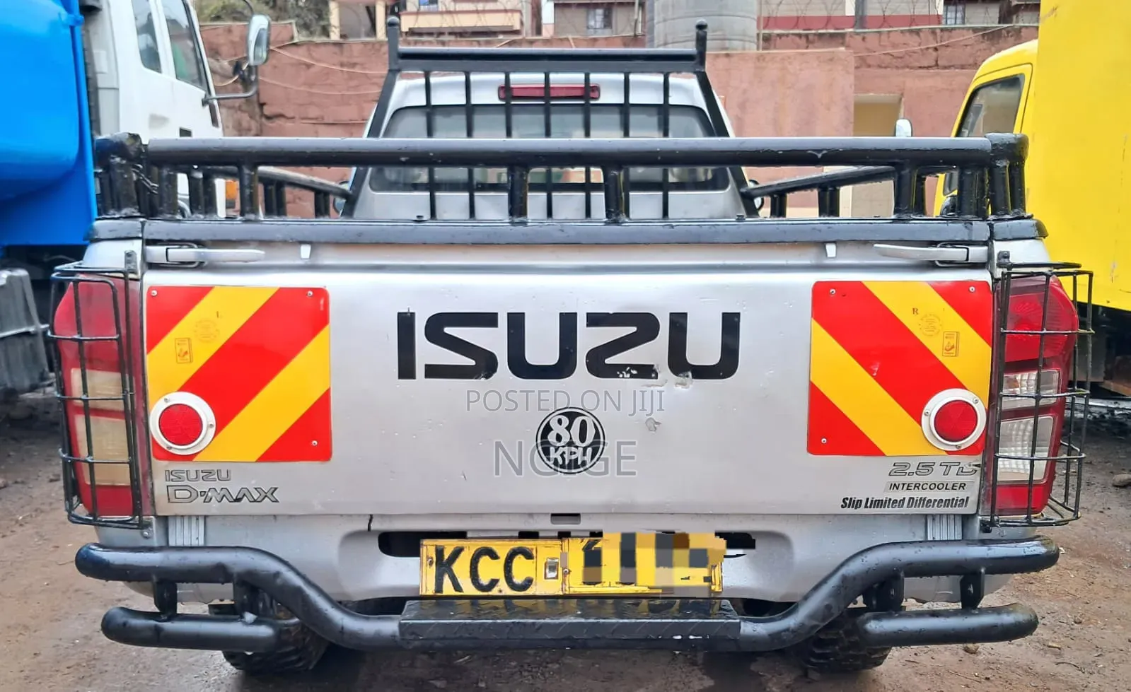 Isuzu D-MAX 2014 Gray