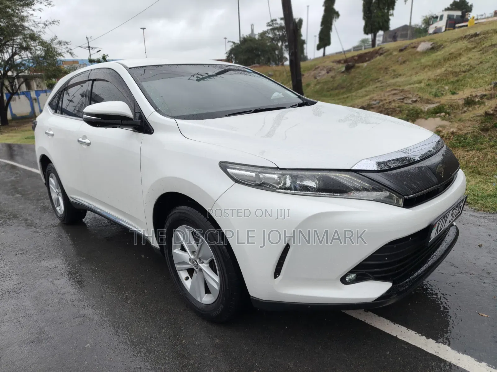 Toyota Harrier 2019 White