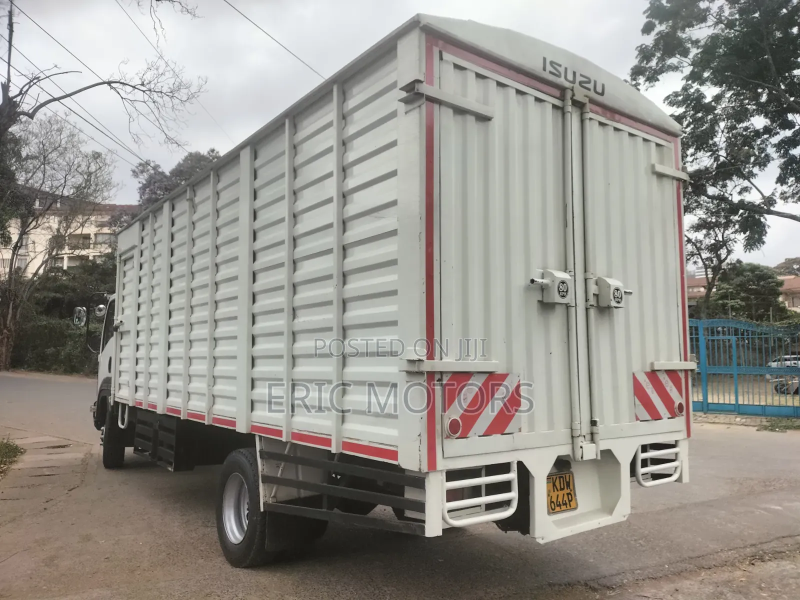 ISUZU FRR 90 F Series 2019 White