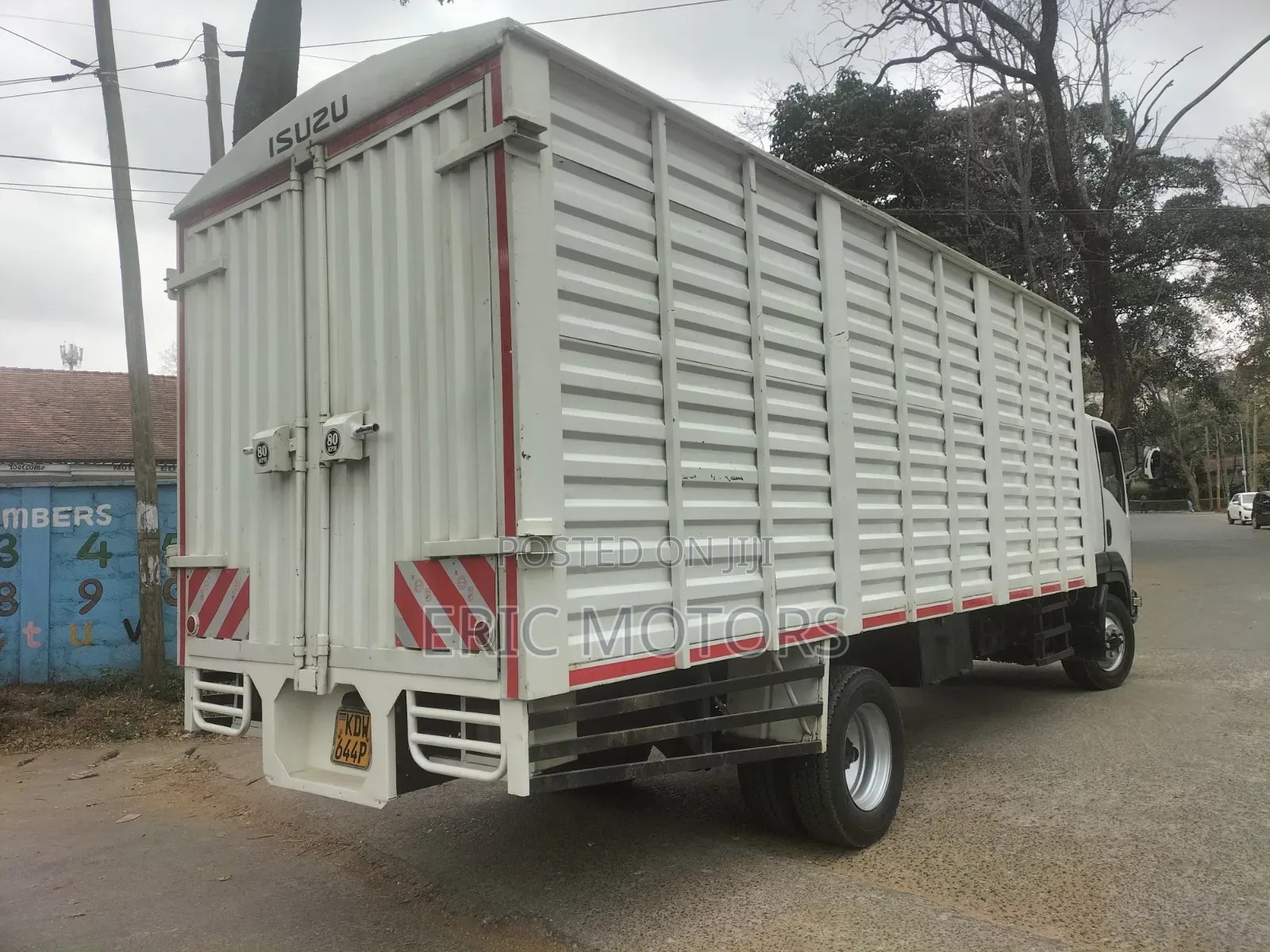 ISUZU FRR 90 F Series 2019 White