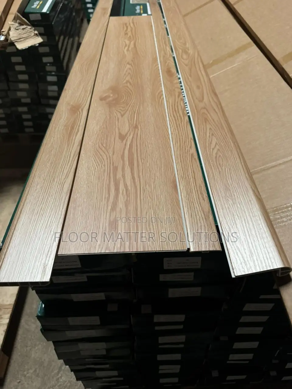 5mm SPC Flooring (Golden Marple)