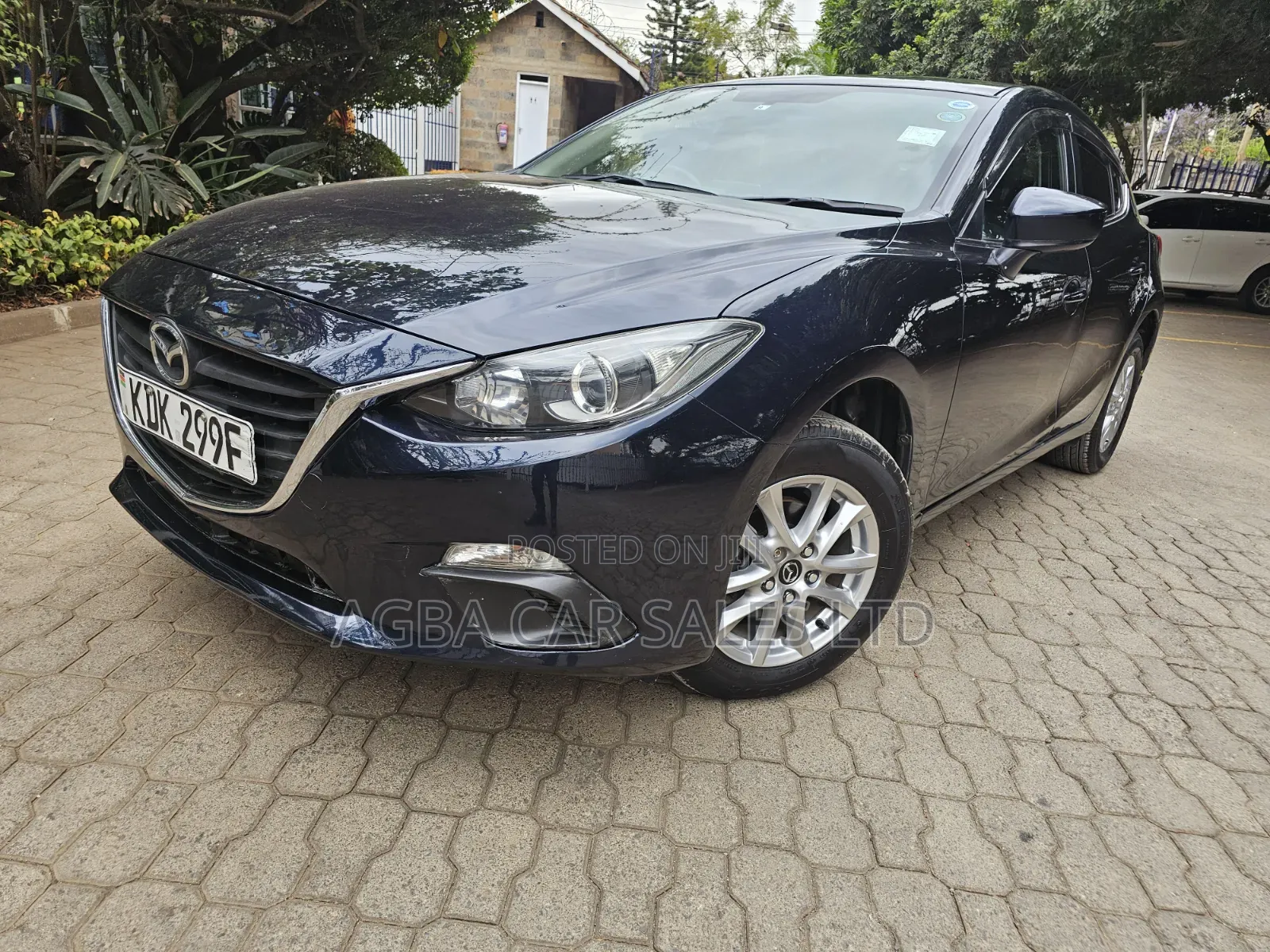 Mazda Axela 2015 Blue