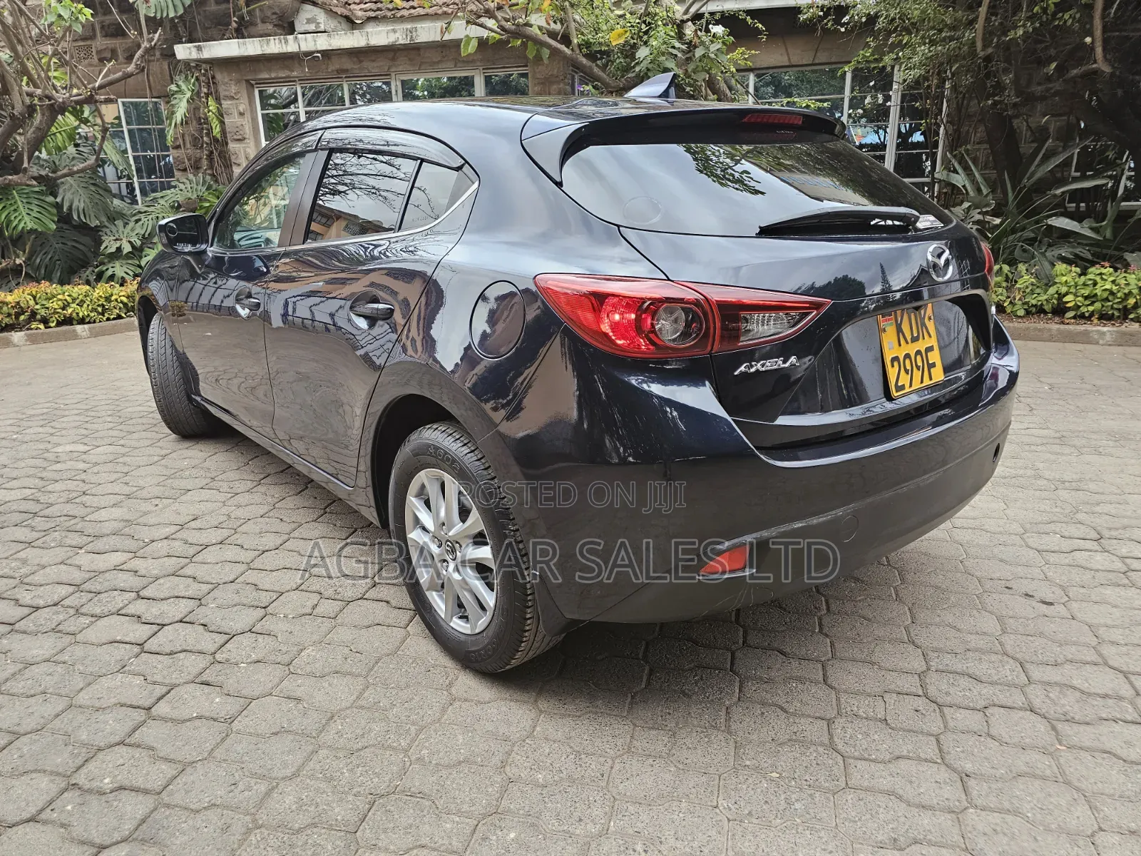 Mazda Axela 2015 Blue