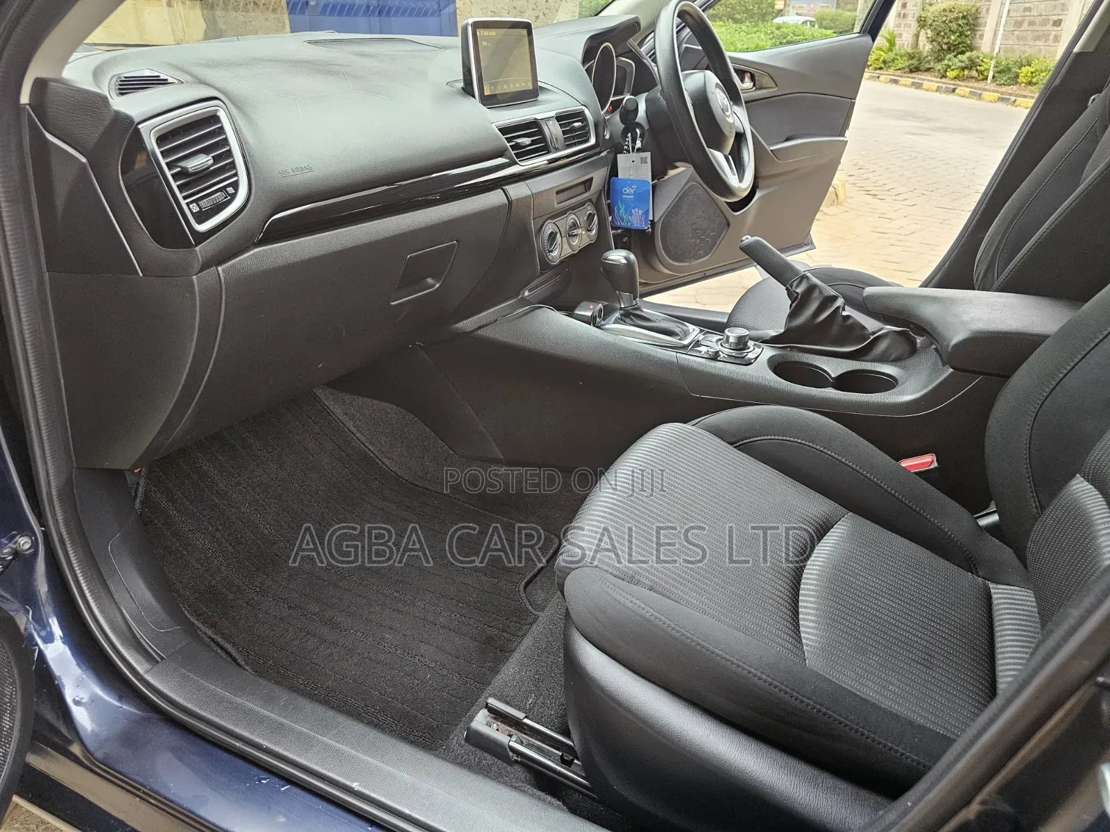 Mazda Axela 2015 Blue