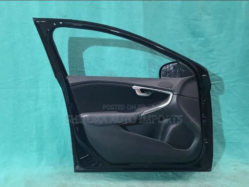 F Door Assy Lh Volvo V40 Mb4164t 2013