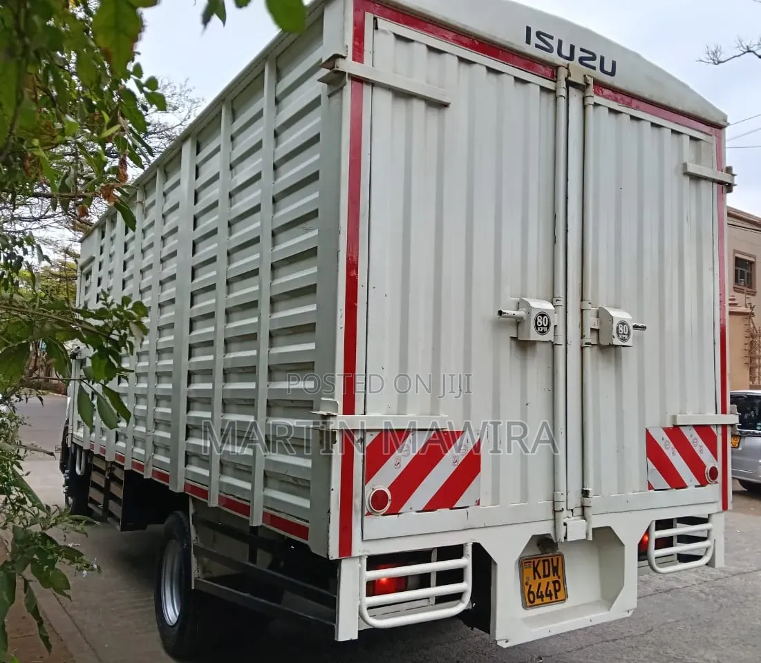 Isuzu FRR Closed Lorry 2020 White