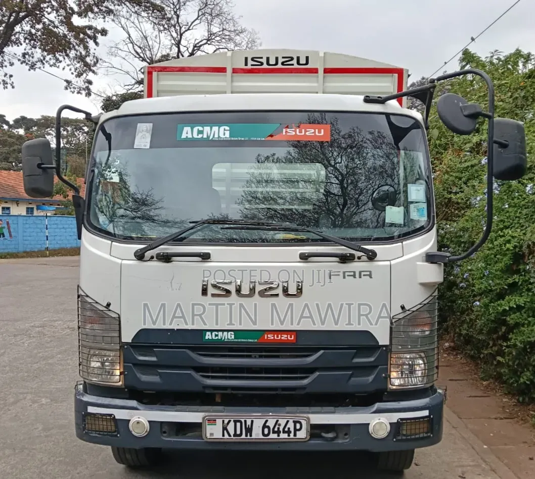 Isuzu FRR Closed Lorry 2020 White