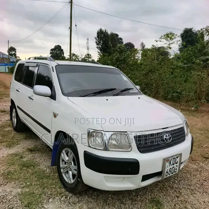 Toyota Succeed SV Premium 2014 White