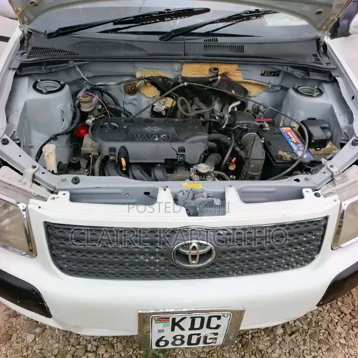 Toyota Succeed SV Premium 2014 White