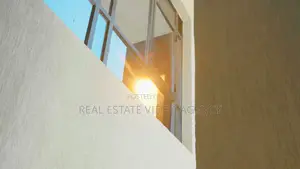 Real Estate Cinematic Housetours and Drone Coverage