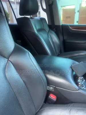 Lexus LX 570 AWD 2016 Black