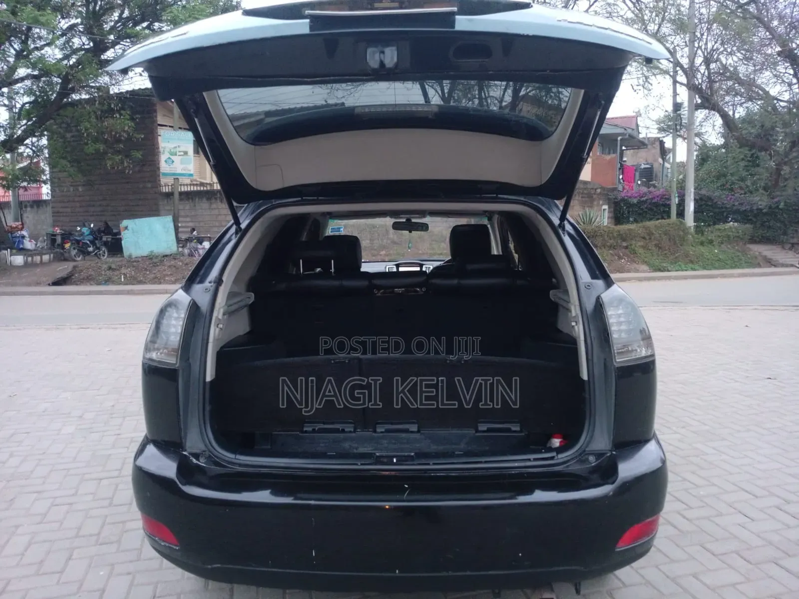 Toyota Harrier 2.4 2011 Black