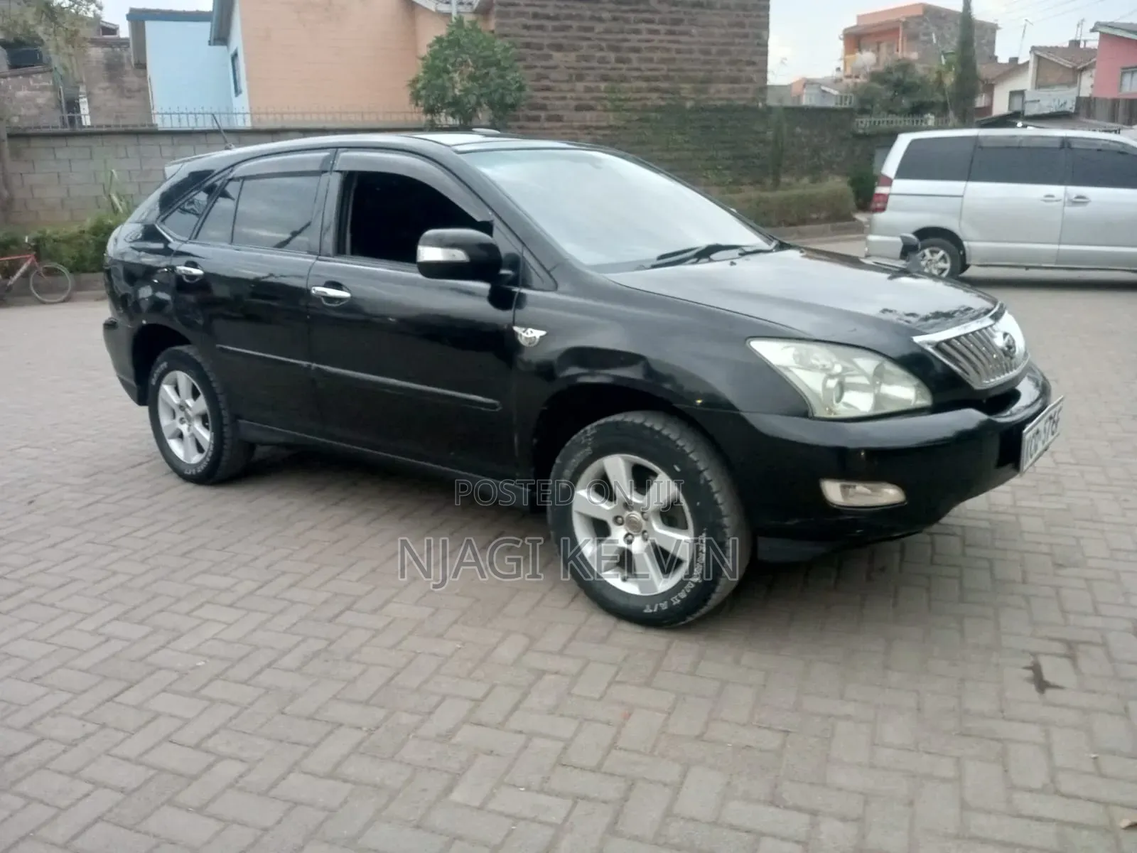 Toyota Harrier 2.4 2011 Black