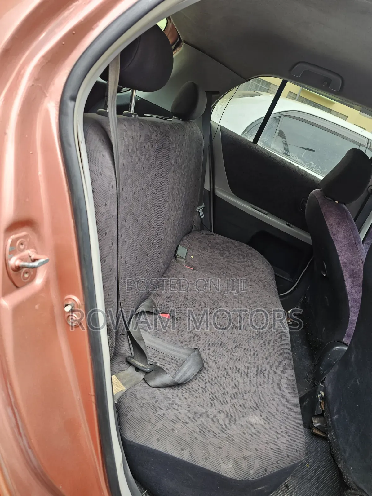 Toyota Vitz 2008 Pink