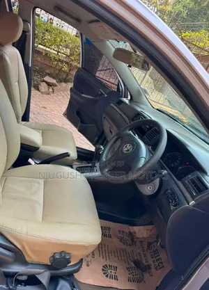 Toyota Corolla RunX 2005 Silver