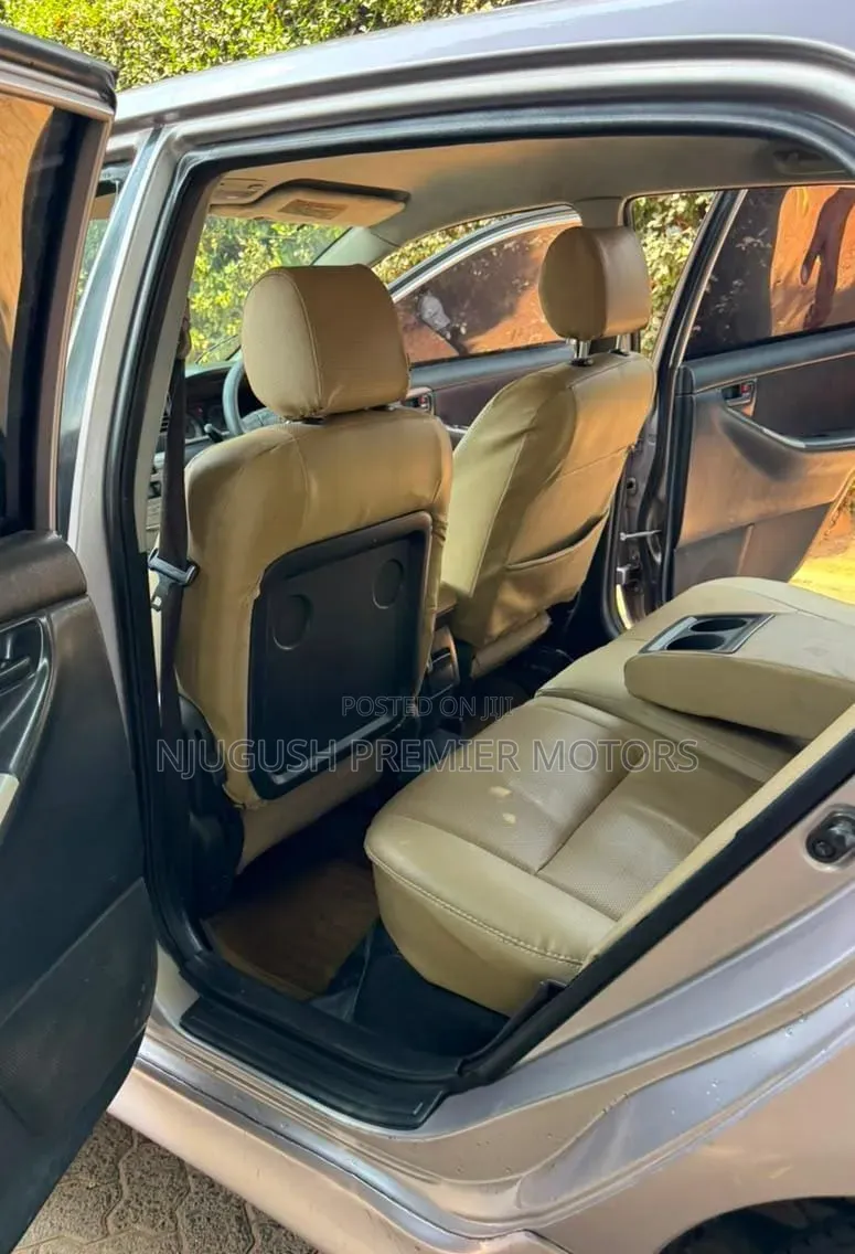 Toyota Corolla RunX 2005 Silver